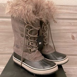 NWT! SOREL Women’s Joan of Arctic boot size 7.5!